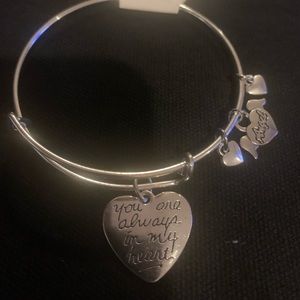 Heart bracelet bangle
